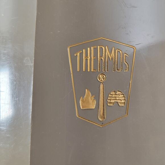 Vintage Thermos Brand 2404 Quart-Size Vacuum Flask Beige w/ Cups & Lid - Picture 13 of 13